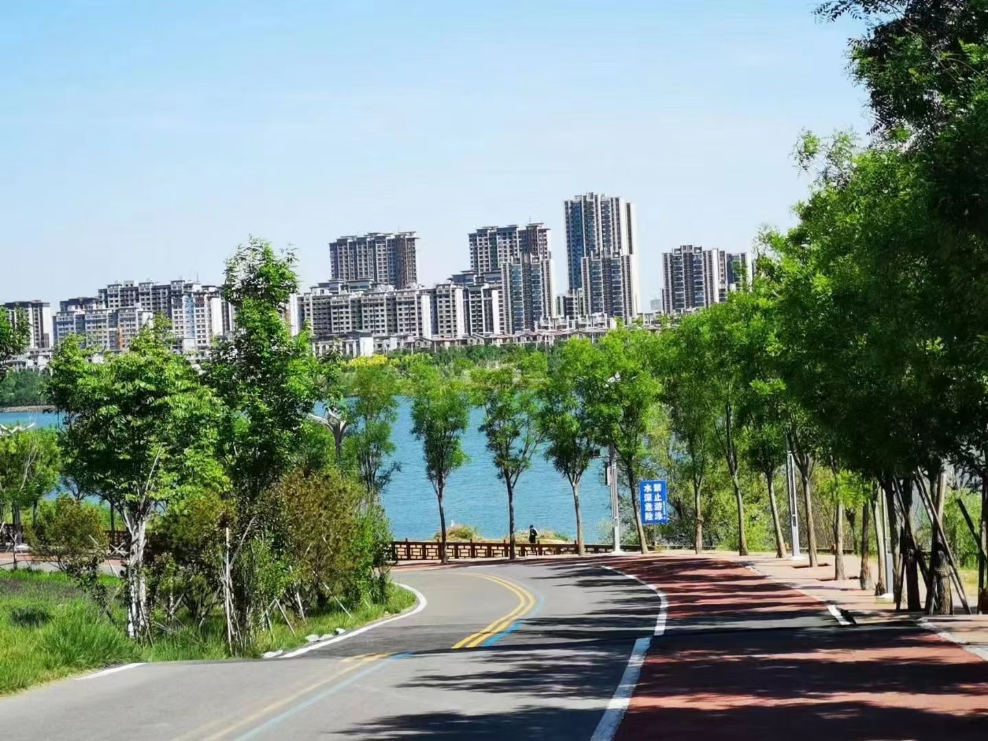 �����ǣ���ƽ��