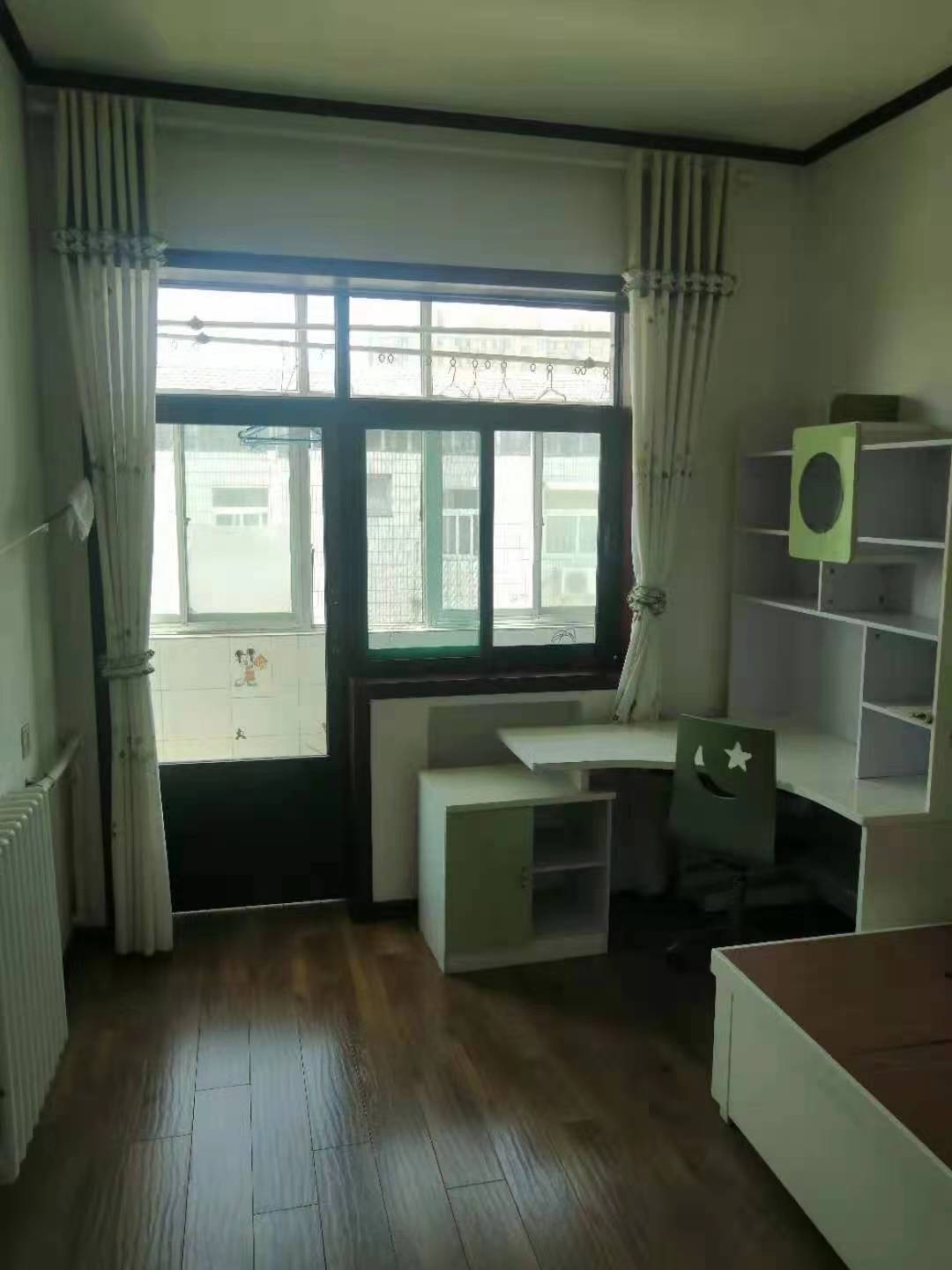 �Ϲ�Сѧ ʵ����ѧ���ⷿ