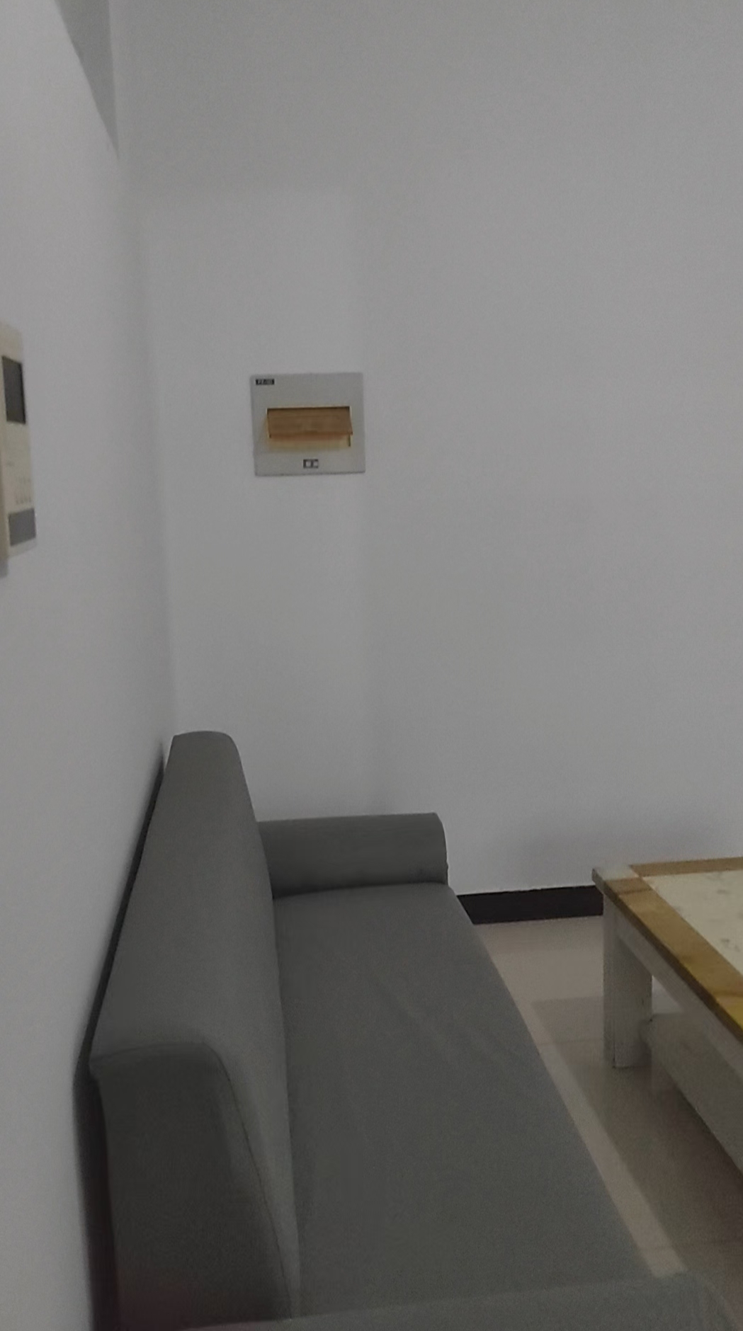 ��ǿ����