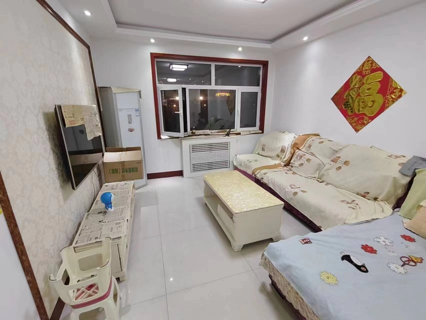 ����Сѧ���и���