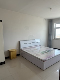 ����Сѧ������Ԫ¥����