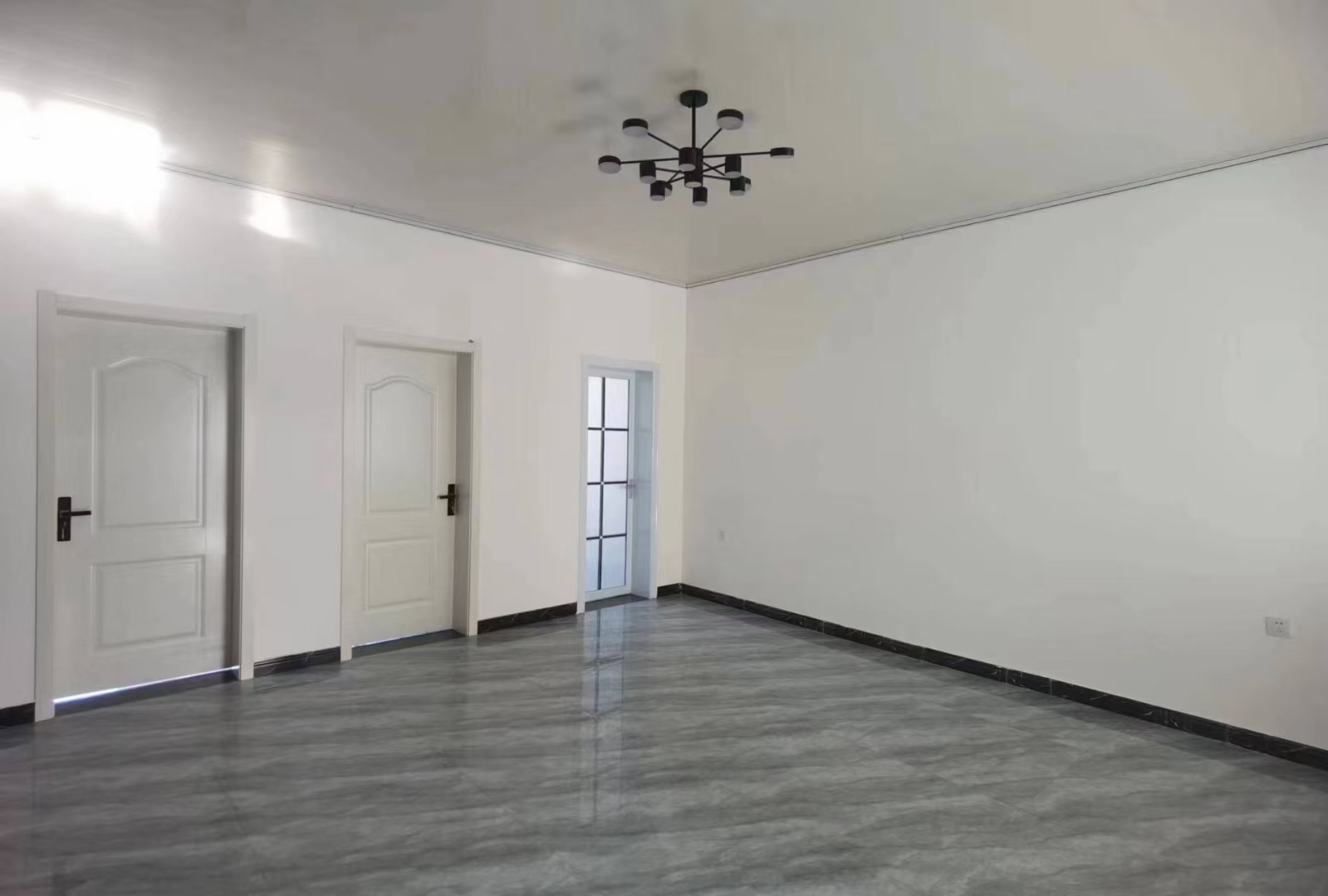 �����С������һ����װ�޳���