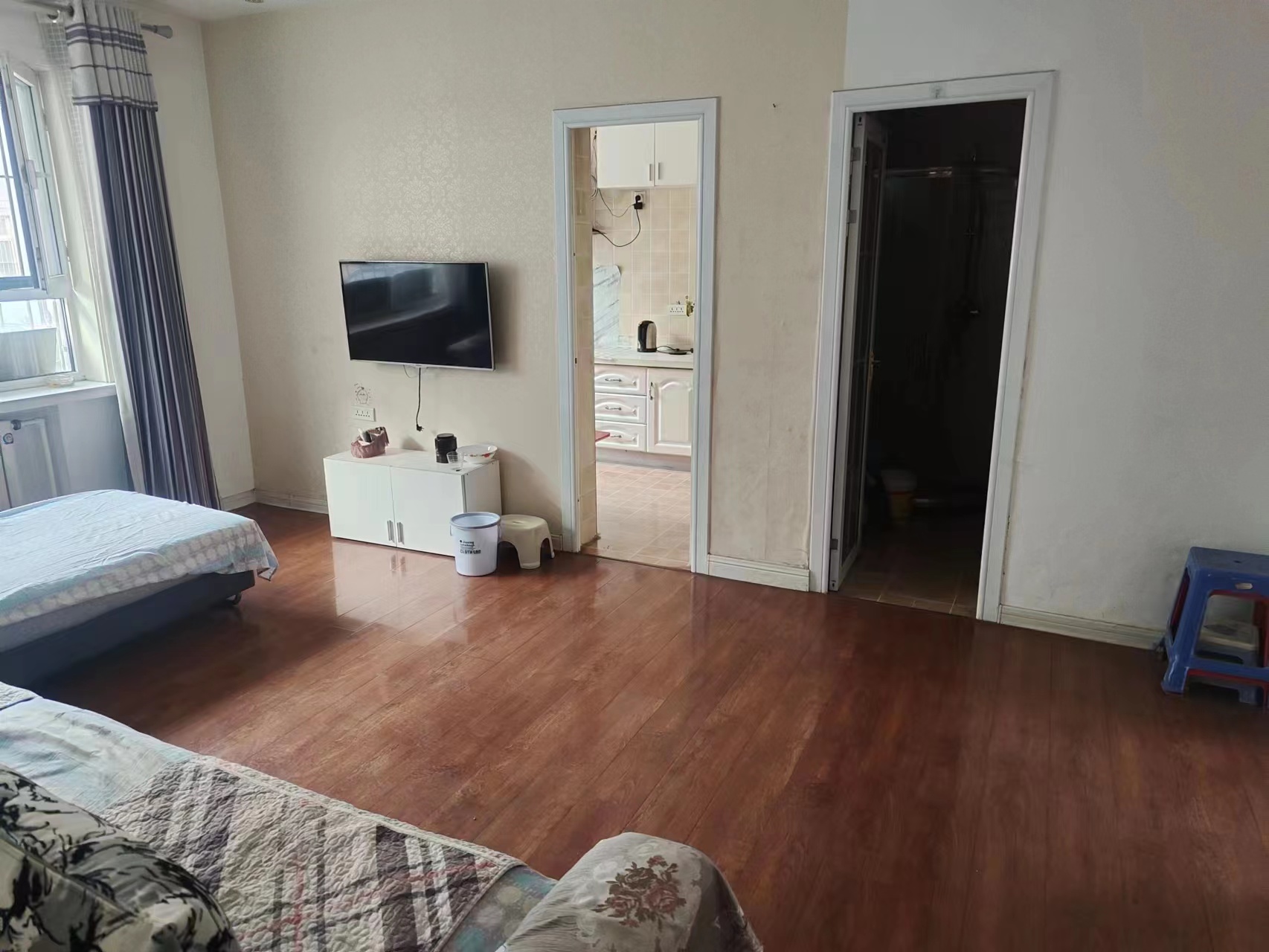 ���ʷ�Դ19378���⣺ͼ��ݸ���С������һ��һ��һ��һ¥100ƽ�̻���ˮ������յ�������ϴ�»���˫����ˮ��������ס�绰15354001180