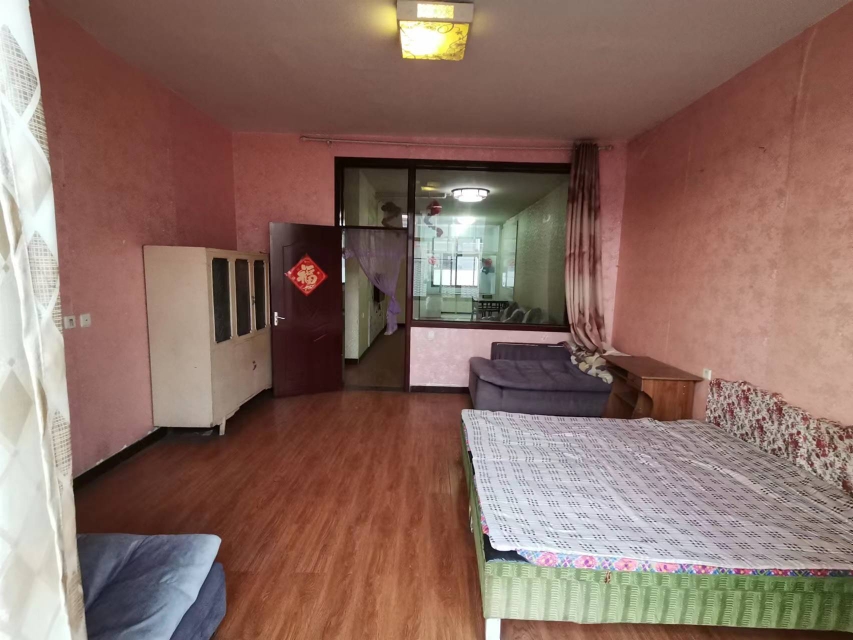 ����׺�Сѧ����