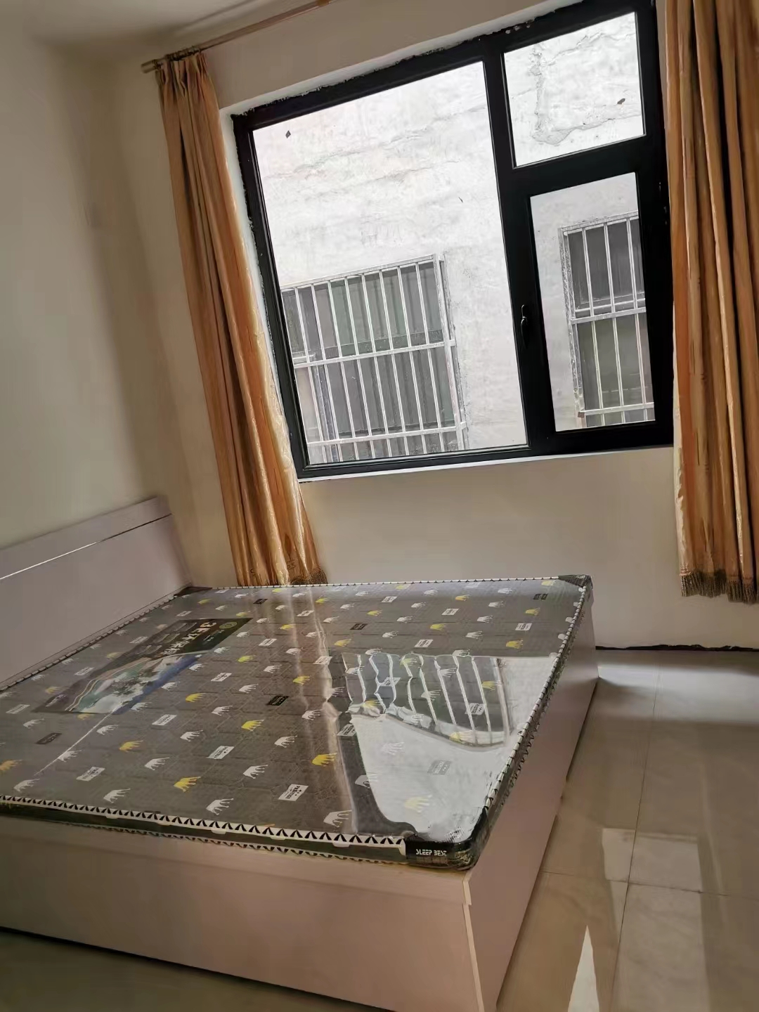 C98D���ⷿ�����ⷿ�������·�����ѧ����������·����  ��¥����13000  ��¥һ��13000 ��¥һ��12000 ��������Сѧ���Ϲ�Сѧ������Сѧ������ѧУ�������ס����ͨ���㡣�Ҿ���ȫ��˫��������·����