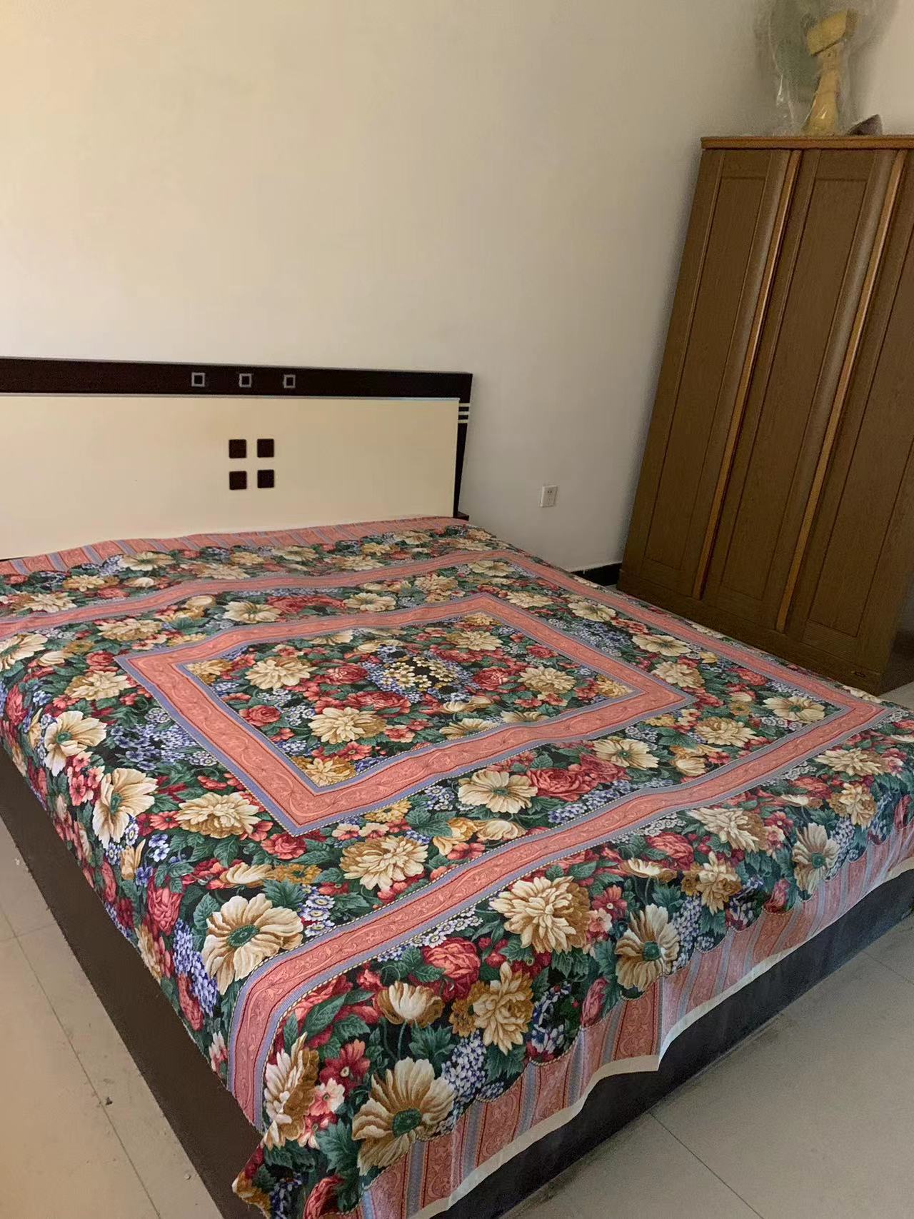 ������ȪС����Ԫ¥����һ��