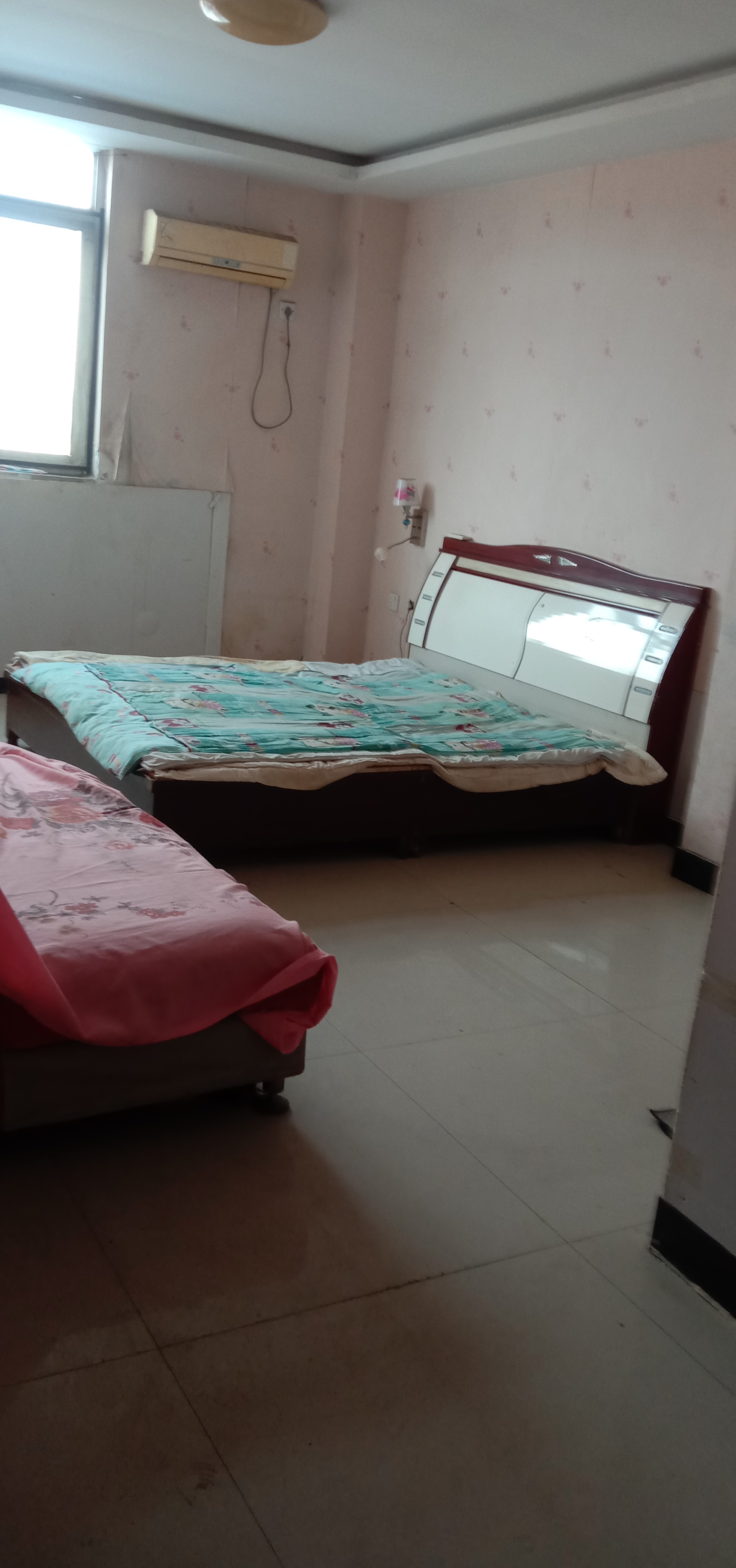 ����ʮ������վ������������������䣬����