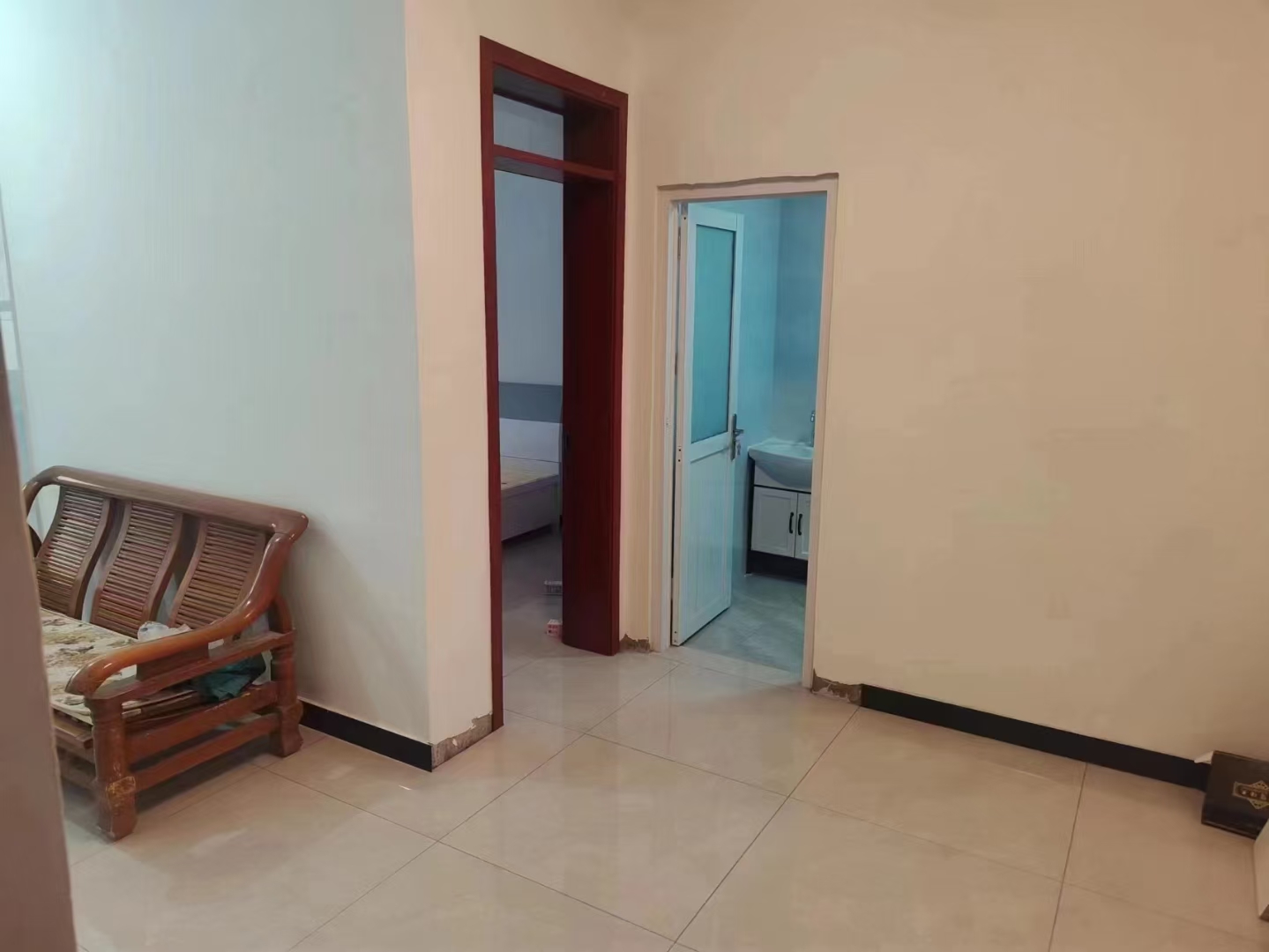 �����ֻ��Ǹ�������һ��һ��һ������¥50ƽ���̻���ˮ���յ���ɳ���輸���¹�9000