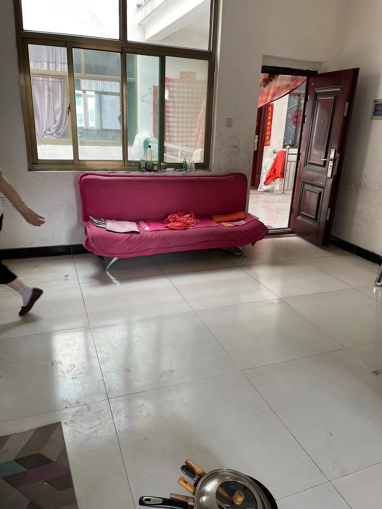 ���⽨���ָ�������һ����Ԫ¥��һ��8000