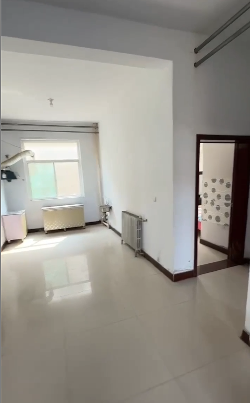 ��ɽСѧ���׺�Сѧ�������ⵥԪ¥��2¥90ƽ�ף�