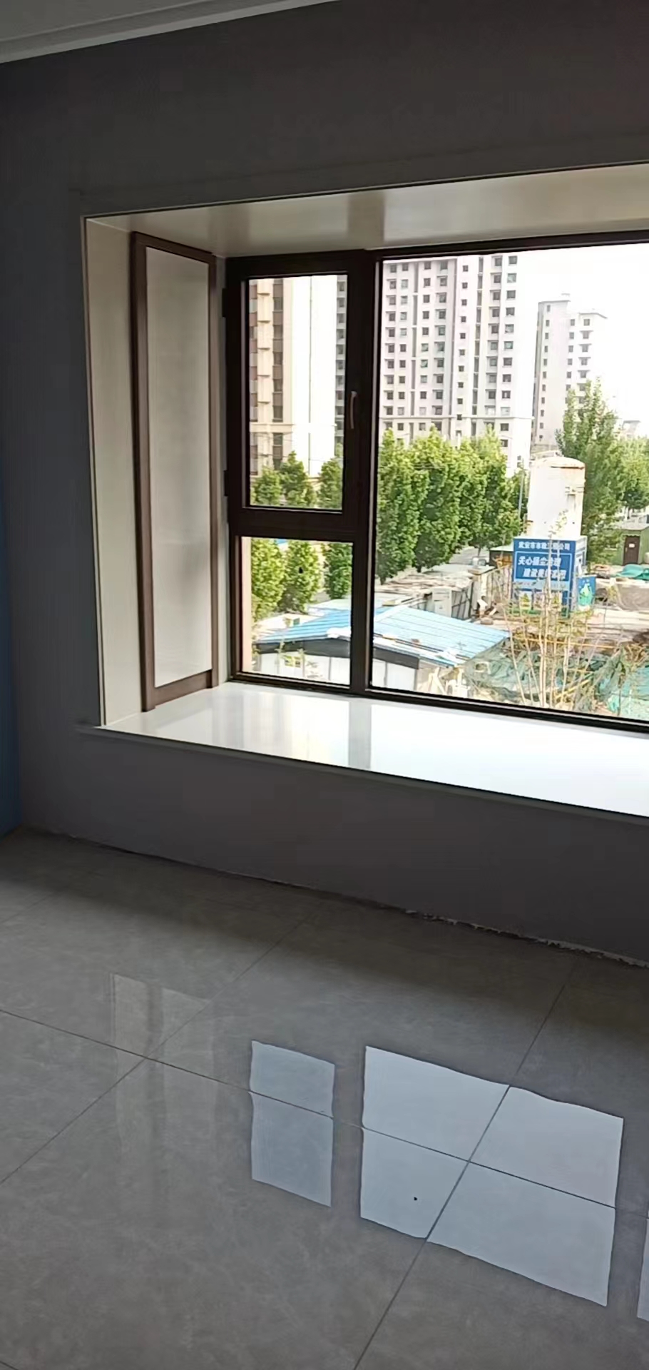 �䰲רҵ��װ����