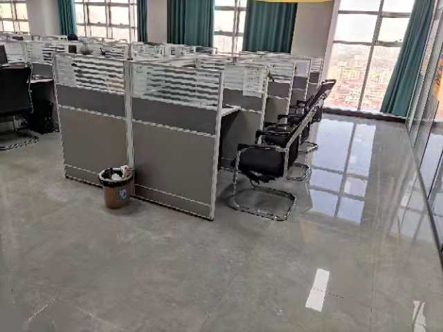 ��Ƹ�ۺ�ͷ�