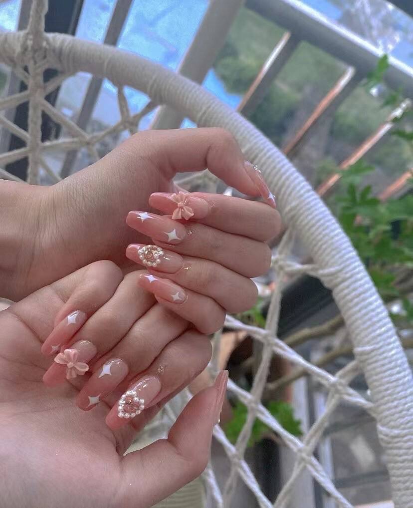 ��Ƹ��ְ��ױʦ������ʦ���������壬����ѧͽ