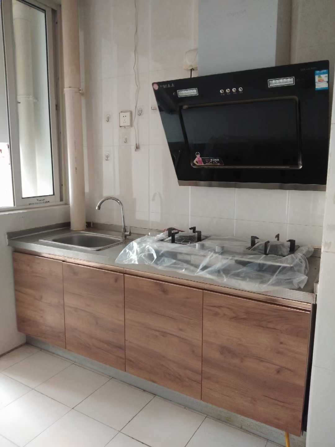 ���μ�Է����75ƽ������һ��һ��һ�׷���