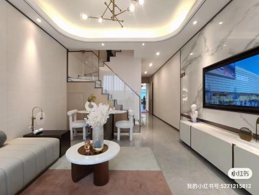 ���̳���