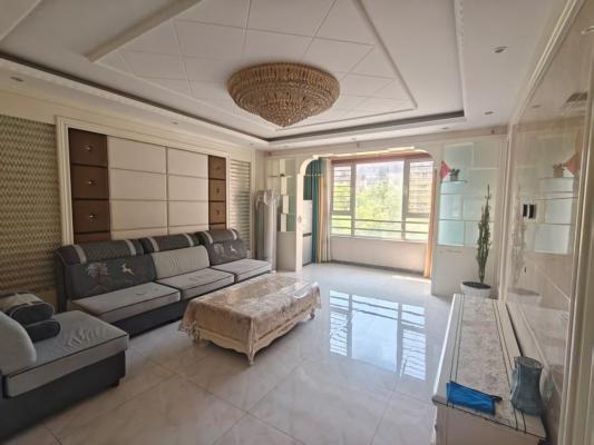 ��̩С����136ƽ��