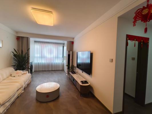 ��©�����۳��ۻ鷿������԰12