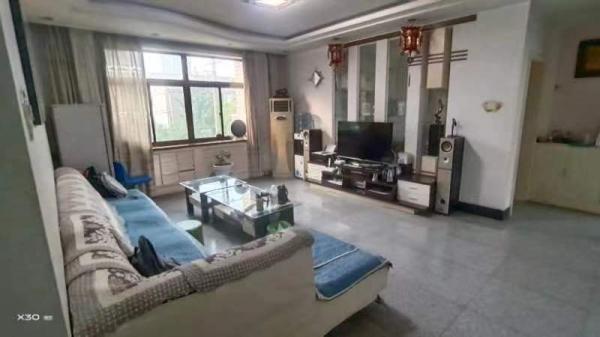 �ͼ۳��۲���С��