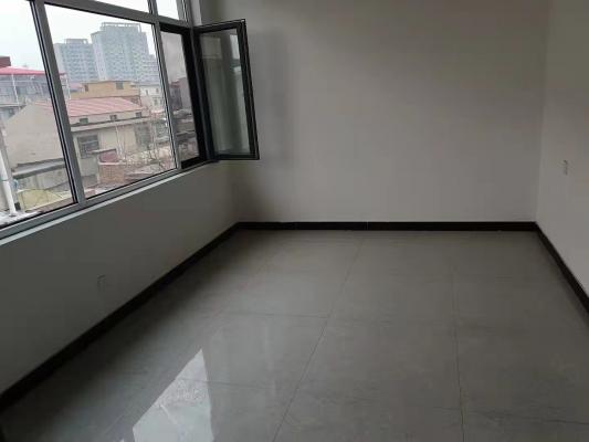 ����ʮ������վ��������һ����Ԫ¥�������пյ���ɳ���¹���ˮ��ξ��