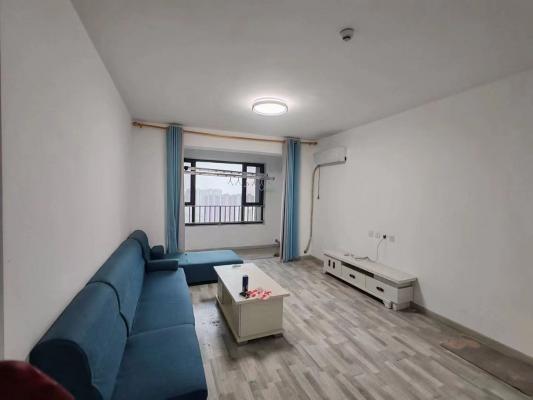 �����˳Ǳ�������һ���г�λ1.7��19930881059