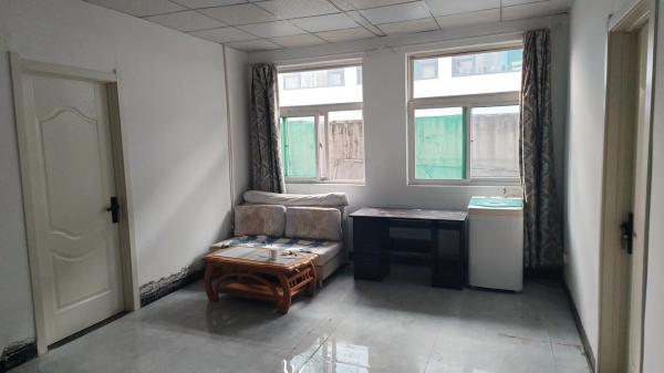 ��ǿСѧ�����з�����