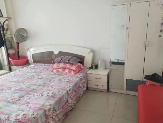 �ӵ�ѧУ����С�����Ҷ�¥ �����ס�绰15354001180