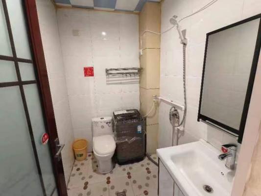 ��ǿ·һ��һ�����ס18303365312������