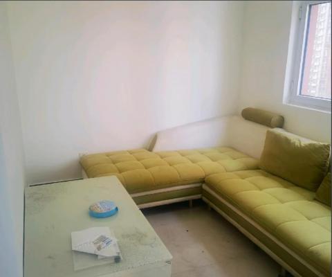 �����������𸽽�С������һ��8500����ˮ���