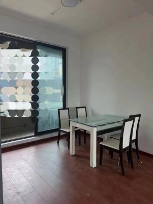 �����˳�����һ�����󷿳������19930881059