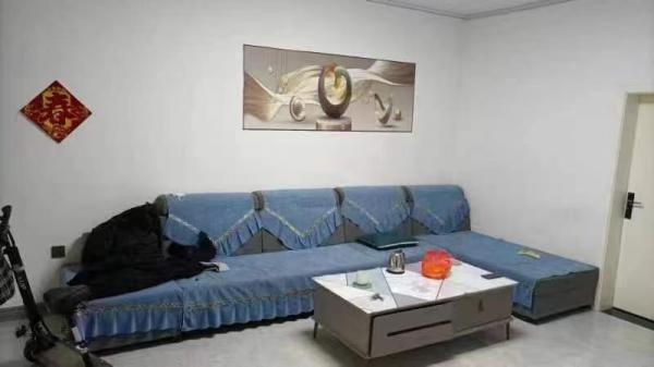 ����׺ף���ɽСѧ�������Ҷ���СԺ���ҳ����·�