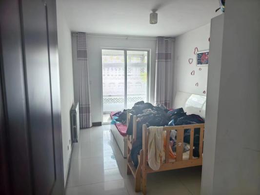 ����Сѧ������������ ����18303365312�����ס