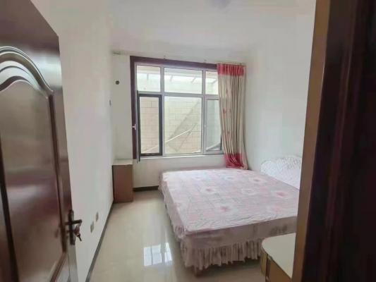 ���ⰲ̩���϶���һ������һ������Сѧ��������׳���