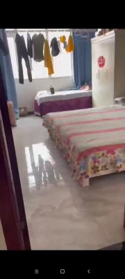 �������Сѧ������Ȫ����һ�������յ������ס��ͣ����װ