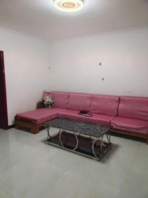 �����������б���·����Ǹ������Һ�ͣ��14000�����ס��¥