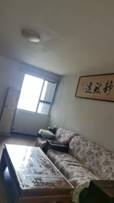 ����������С�����ʥ��С����Ԫ¥�����120ƽ�ף����Ҷ���һ��һ�����������ԣ�����������ϱ�ͨ͸���ҵ�˫��������ȫ