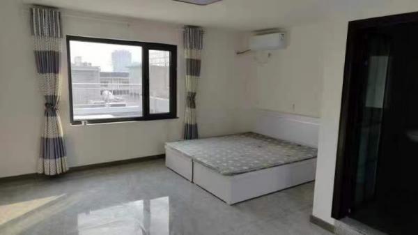 ������ԷСѧ����һ�������־�ǧ�·�һ��һ��㳡����