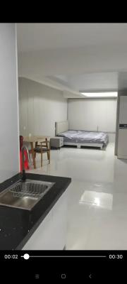 ����Ƕ�һ�Ҷ���һ����ͣ��ͬ����԰�����´峤�����