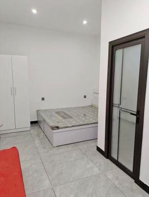 �׺�Сѧ����ɽСѧ���Լ��·���װ�޳���