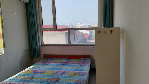 �ϻ�����Сѧ��̩����һ��13000��ͣ�������ס19930881059