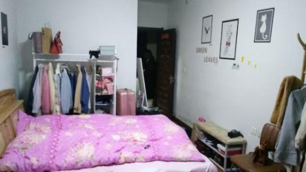 ��ǿСѧ����һ����Ȼ���ж�¥�������һ����װ12000