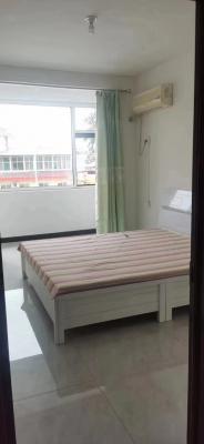 ���и�������һ�������ס18303365312