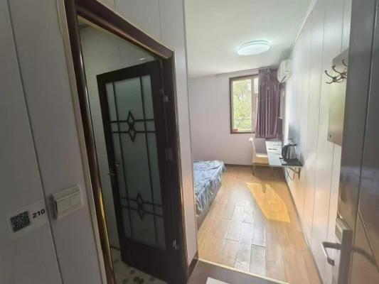 ����׺�һ��