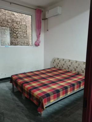 19113����:�׺�Сѧ���� �·�����һ¥ ����һ��һ��һ�� 