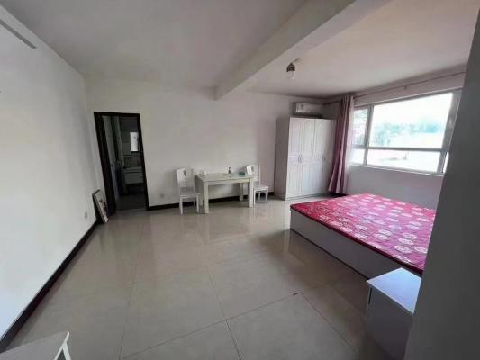 ��̩����һ��12000  ��������һ��һ��700 ����һ����һǧ