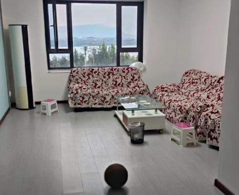 1260�����������������Ҷ�������һ�� 135ƽ �м�¥�� ��ˮ�����̻� �� �յ���ɳ�����ӱ��� �绰18303365312