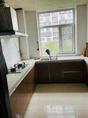 680C������԰���ʻ�������������������װ�ޣ�143ƽ�м�¥���Ŀյ�����ϴ�»����⣬˫���������ס���ٽ����Կ��������У�18303365312