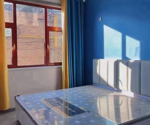 ����Сѧһ�Ҿ�װ��ͣ�������С����ͣ����װ����12000