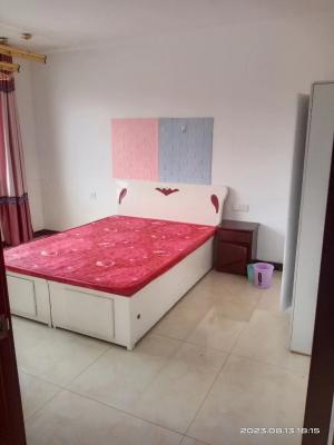 ����Сѧ����8500�������ڶ���СԺ��ͣ����ˮ���һ��3