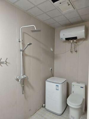 ������������С�����ң���������СԺ������ˮ����ͣ��