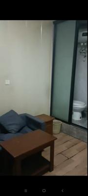 ��������һ��700��ͣ����������������һ������ϴ�»��յ�